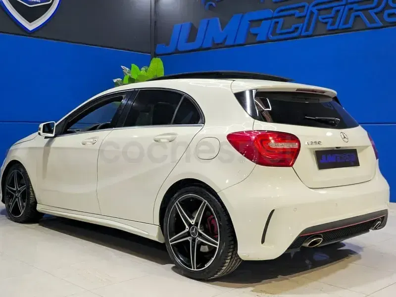 Usado Mercedes A250 AMG line 211 CV (155 kW) 2014 Blanco Utilitario