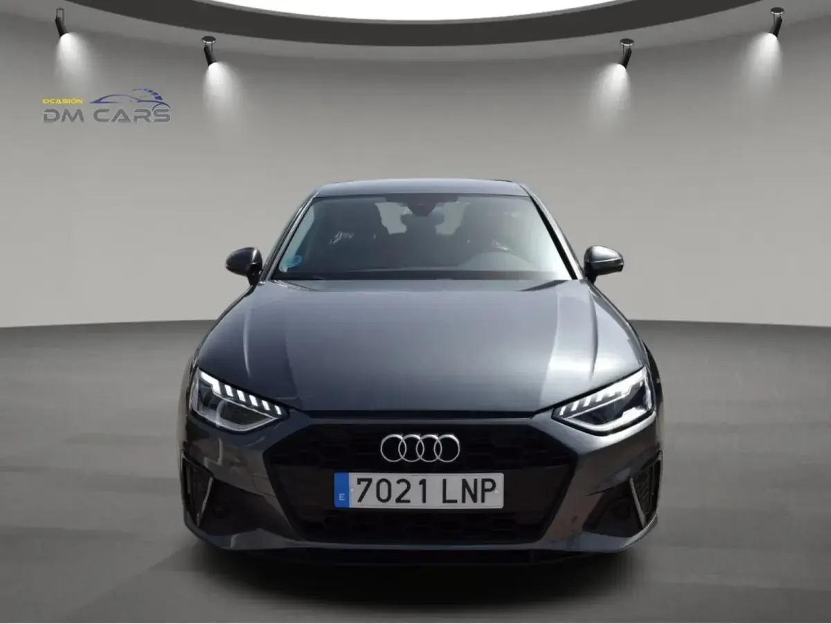 Usado Audi A4 Ambiente 136 CV (100 kW) 2021 Gris Berlina