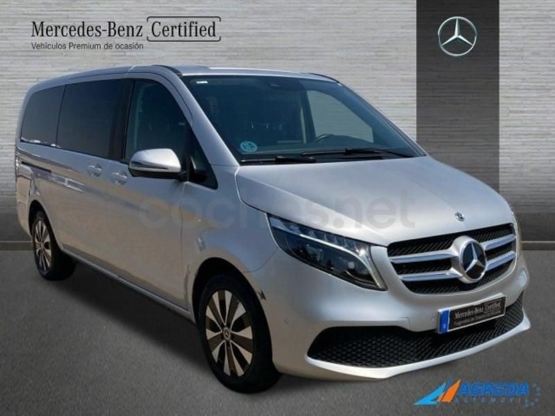 Usado Mercedes V250 190 CV (139 kW) 2023 Gris / plata Monovolumen