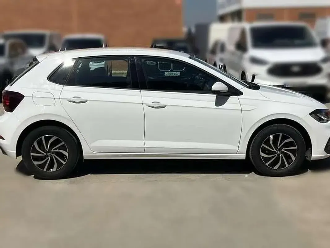 Usado VW Polo 95 CV (69 kW) 2025 Blanco Utilitario
