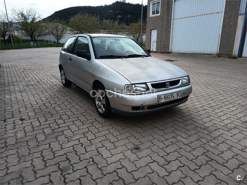Brugt Seat Ibiza 60 HK (44 kW) 1999 Grå Hatchback
