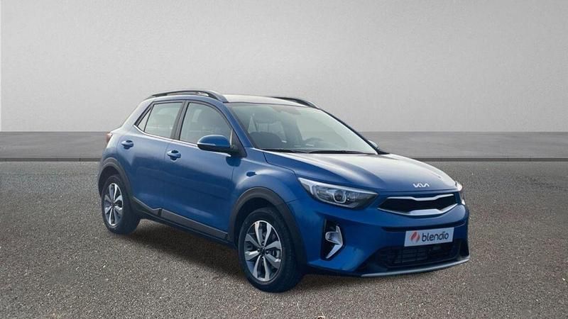 Usado Kia Stonic 100 CV (73 kW) 2024 Negro SUV