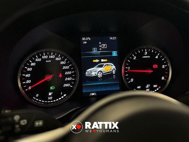 Negro Usado 2021 Mercedes 200 | 34.750 € (Precio justo) - Imagen 1/4