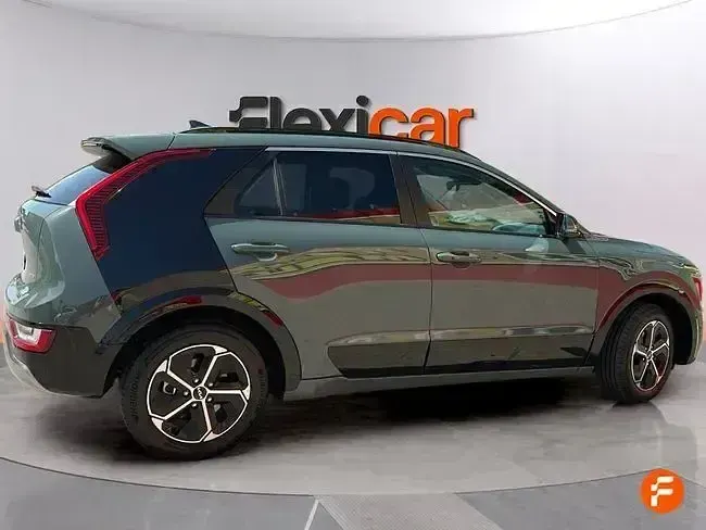 Usado Kia Niro 141 CV (103 kW) 2022 Verde SUV