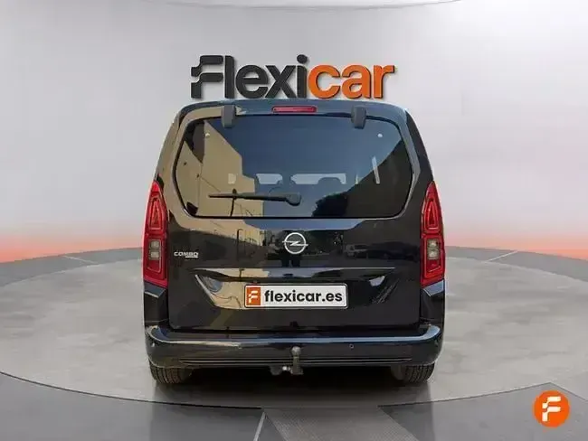 Usado Opel Combo Selective 110 CV (80 kW) 2019 Negro Monovolumen