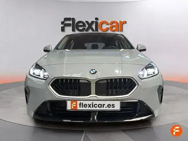 Usado BMW 120 170 CV (125 kW) 2025 Gris Utilitario