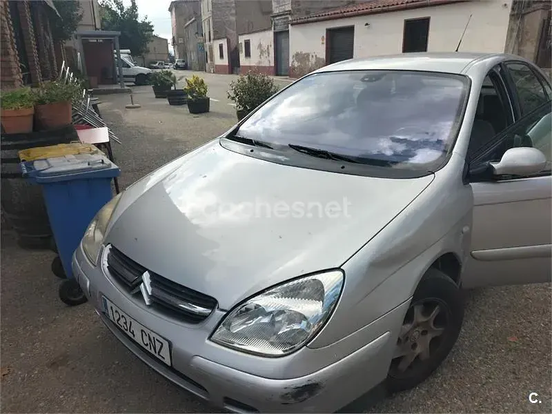 Usado Citroën C5 110 CV (80 kW) 2003 Gris / plata Berlina