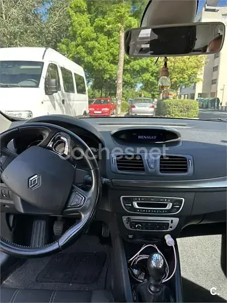 Usado Renault Mégane III GT 95 CV (69 kW) 2014 Gris / plata Berlina