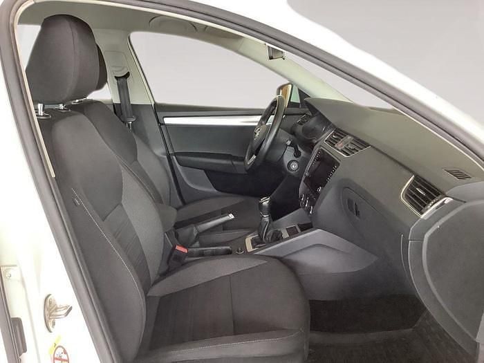 Usado Skoda Octavia Ambition 115 CV (84 kW) 2018 Blanco Familiar