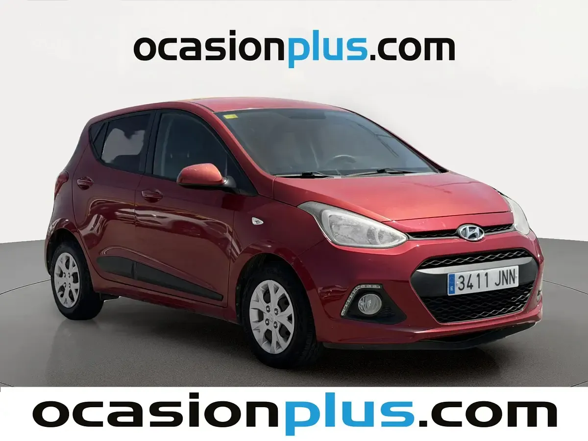Usado Hyundai i10 GO! 67 CV (49 kW) 2016 Rojo Utilitario