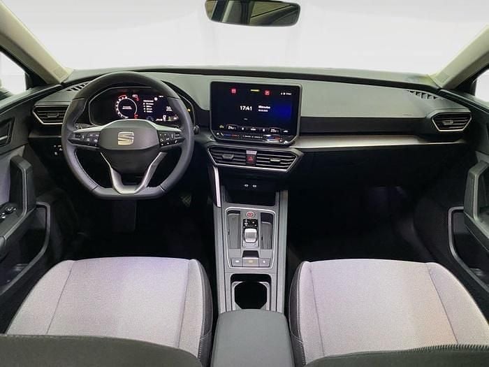 Begagnad Seat Leon Style 116 HK (85 kW) 2025 Blå Kombi