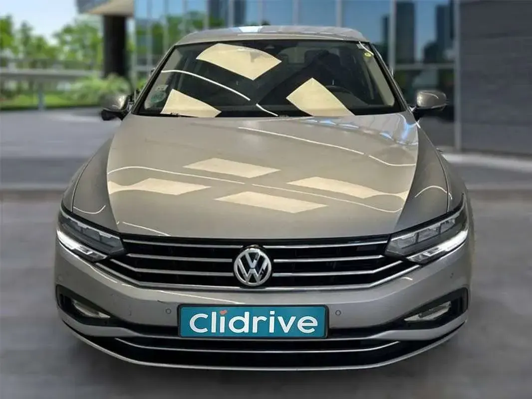Begagnad VW Passat Executive 150 HK (110 kW) 2020 Sedan