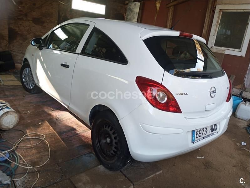 Usado Opel Corsa Selective 75 CV (55 kW) 2012 Blanco Berlina