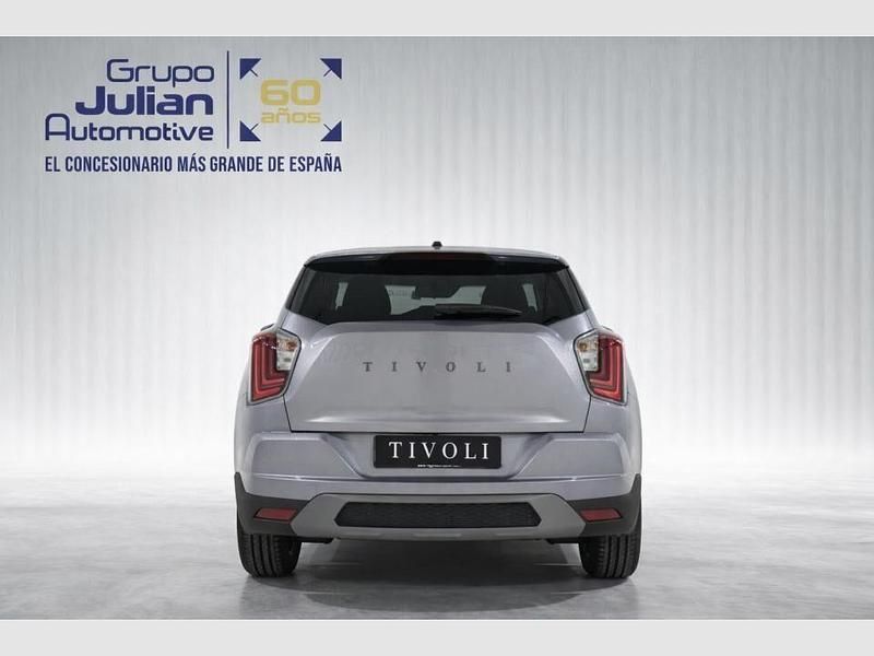 Nuevo Ssangyong (KGM) Tivoli 149 CV (109 kW) 2025 Gris