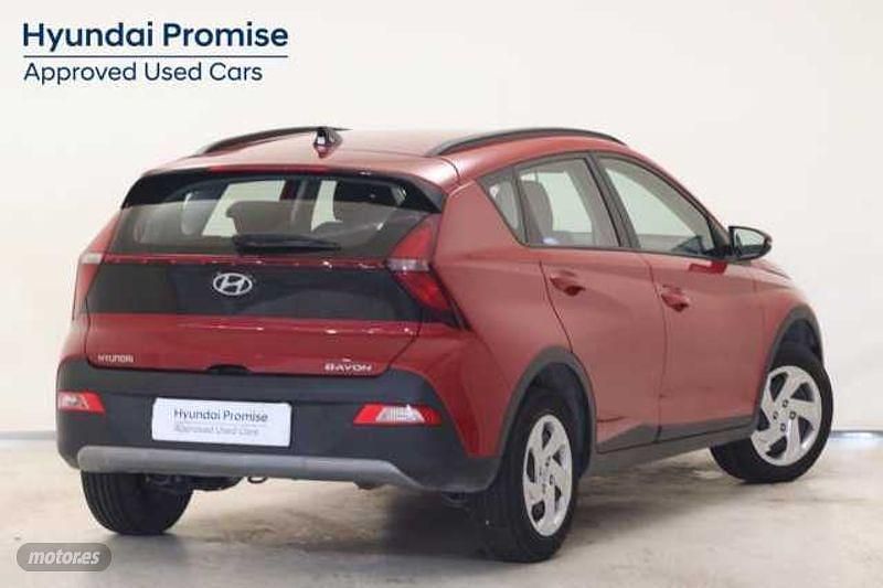 Usado Hyundai Bayon 84 CV (61 kW) 2024 Dragon red SUV