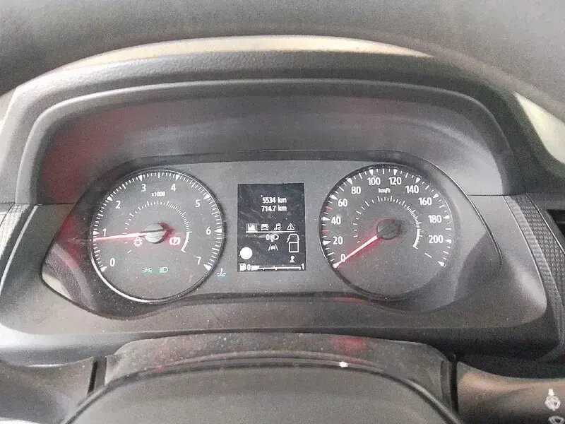 Usado Renault Kangoo 95 CV (69 kW) 2025 Blanco Monovolumen