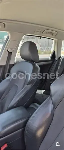 Usado Audi A4 136 CV (100 kW) 2015 Negro Familiar