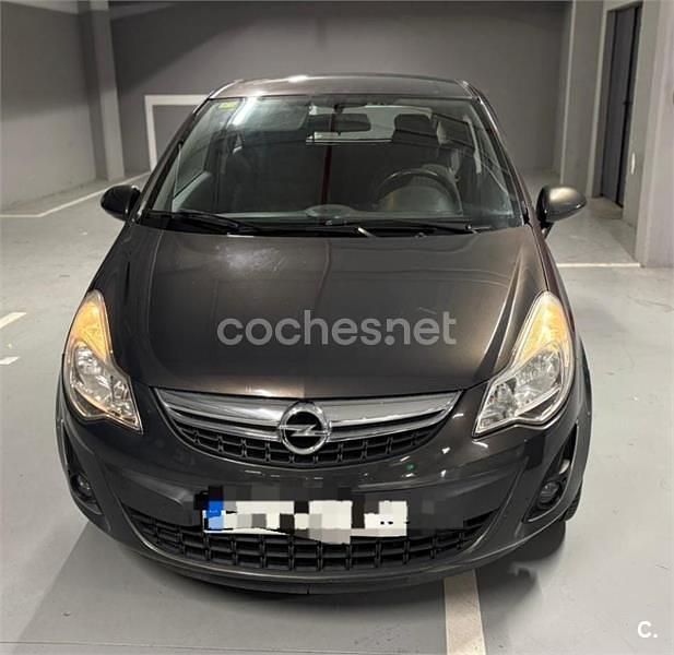 Usado Opel Corsa Selective 85 CV (62 kW) 2013 Gris / plata Utilitario