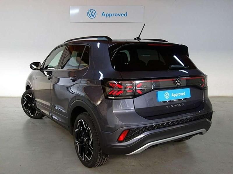 Usado VW T-Cross R-line 116 CV (85 kW) 2025 Gris SUV