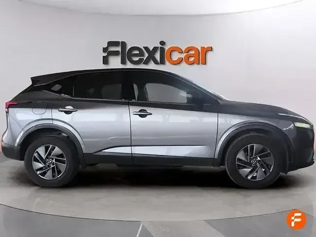 Usado Nissan Qashqai Acenta 158 CV (116 kW) 2024 Gris SUV