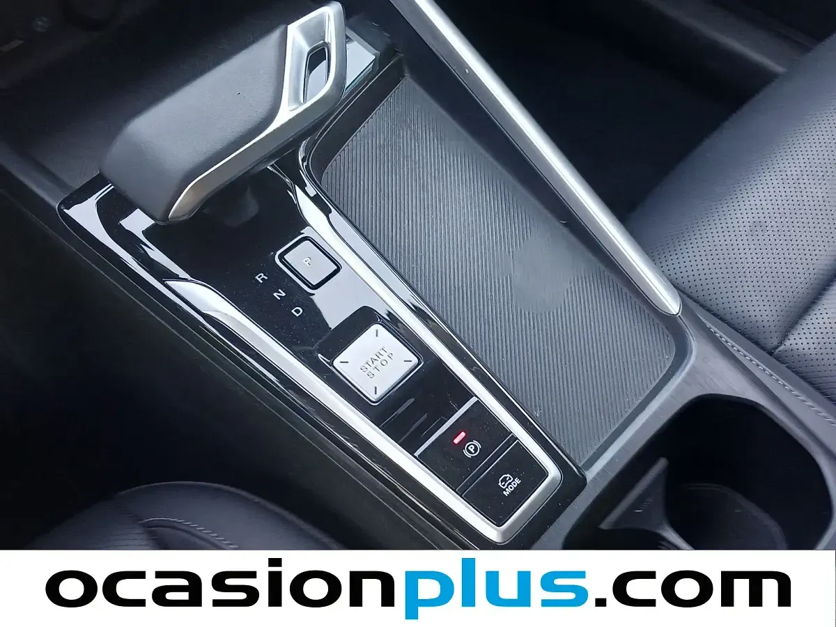 Usado MG ZS Luxury 197 CV (144 kW) 2025 Blanco SUV