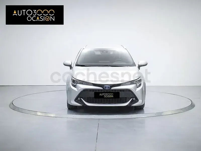 Usado Toyota Corolla Business Edition 122 CV (89 kW) 2019 Gris / plata Familiar
