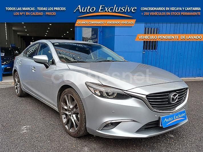 Gris / plata Usado 2015 Mazda 6 Luxury Berlina | 14.740 € (Un poco caro) - Imagen 1/4