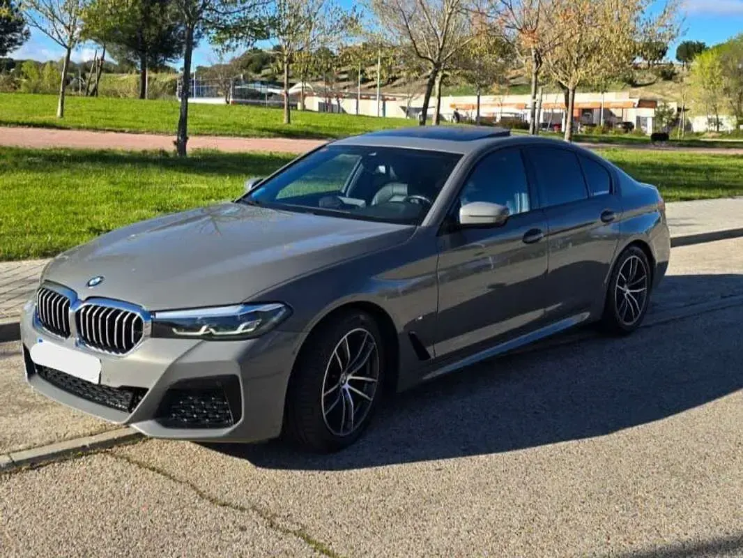 Usado BMW 520 Sport Line 189 CV (139 kW) 2021 Gris Berlina