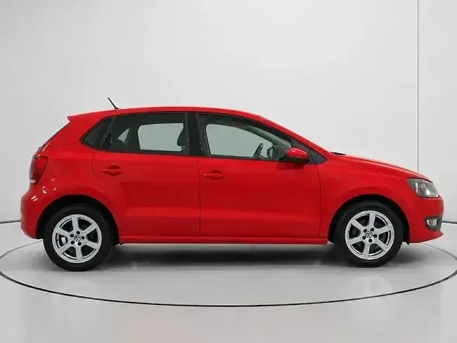 Usado VW Polo Advance 75 CV (55 kW) 2013 Rojo Utilitario