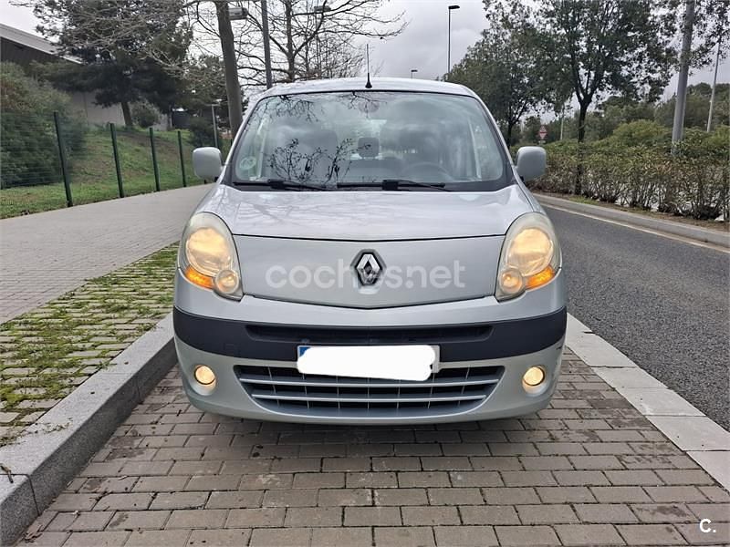 Usado Renault Kangoo Expression 105 CV (77 kW) 2009 Gris / plata Familiar