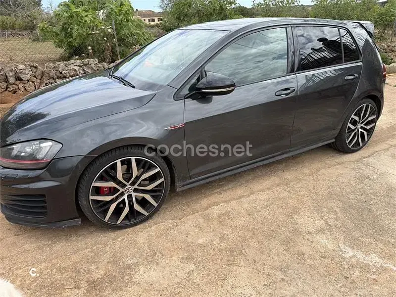 Usado VW Golf VII GTI 230 CV (169 kW) 2016 Negro Berlina