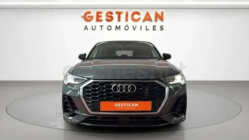 Usado Audi Q3 Sportback Advanced 245 CV (180 kW) 2022 Gris / plata SUV