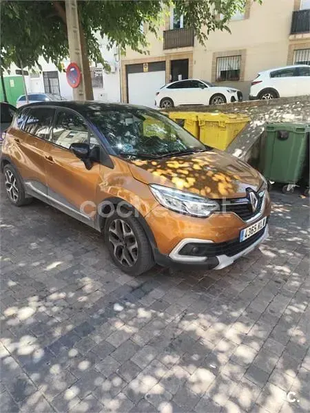 Usado Renault Captur Zen 90 CV (66 kW) 2018 Naranja SUV