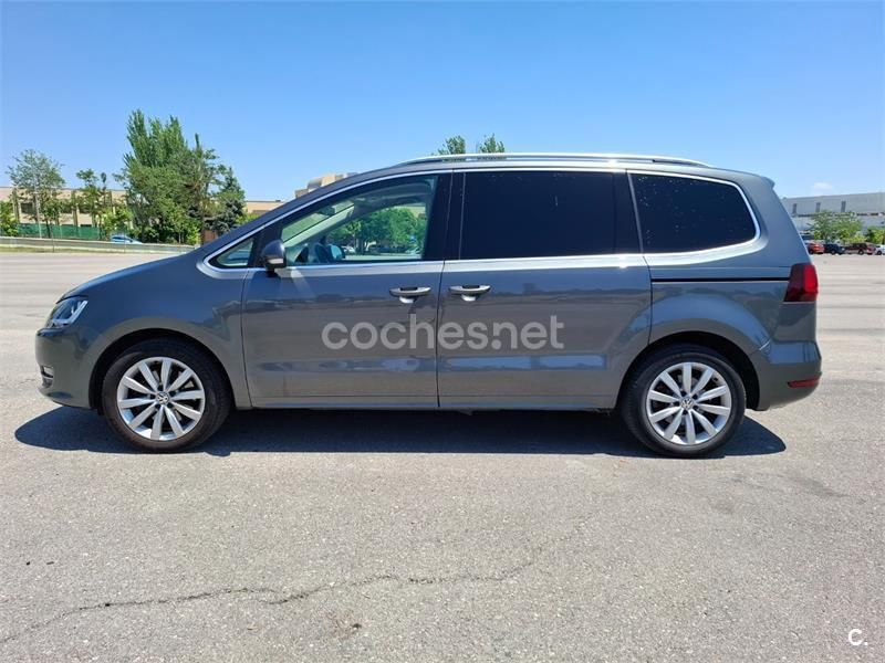 Gris / plata Usado 2016 VW Sharan Sportline Monovolumen | 24.500 € (Buen precio) - Imagen 1/4