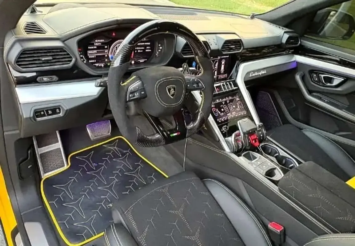 Usado Lamborghini Urus 650 CV (478 kW) 2019 Negro SUV