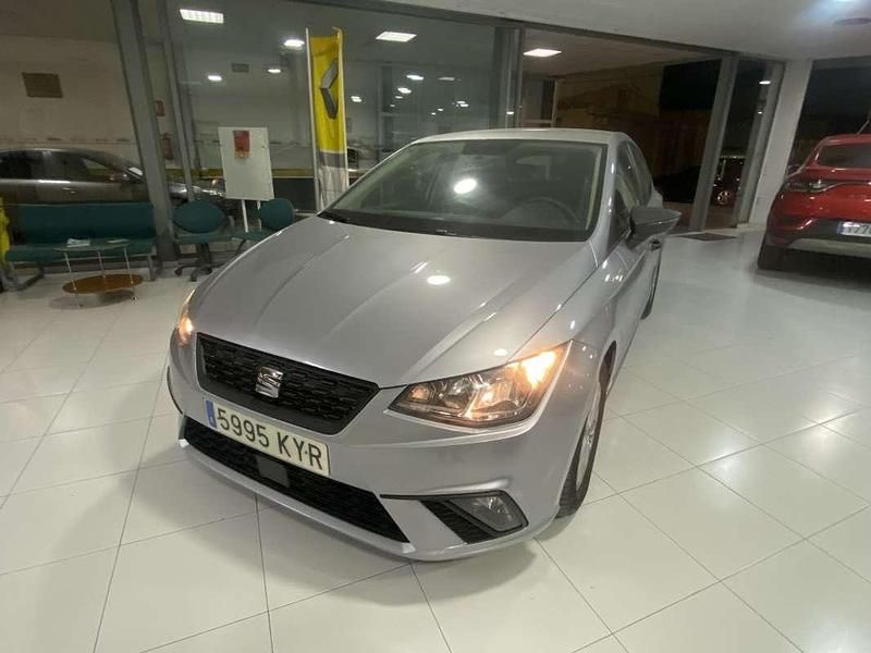 Usado Seat Ibiza Reference 95 CV (69 kW) 2020 Gris Utilitario