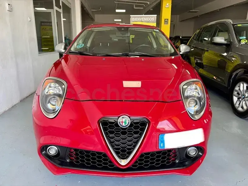 Usado Alfa Romeo MiTo Super 78 CV (57 kW) 2017 Rojo Utilitario