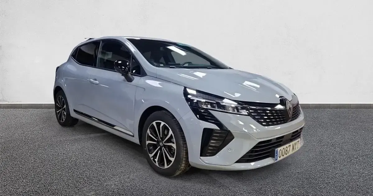 Usado Renault Clio Techno 100 CV (73 kW) 2025 Utilitario