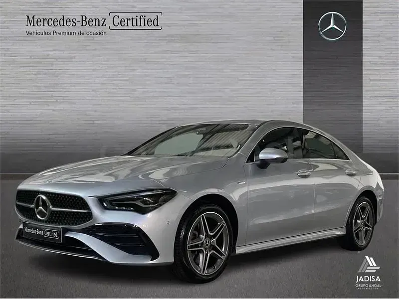 Usado Mercedes CLA250e AMG line 218 CV (160 kW) 2025 Gris / plata Coupe