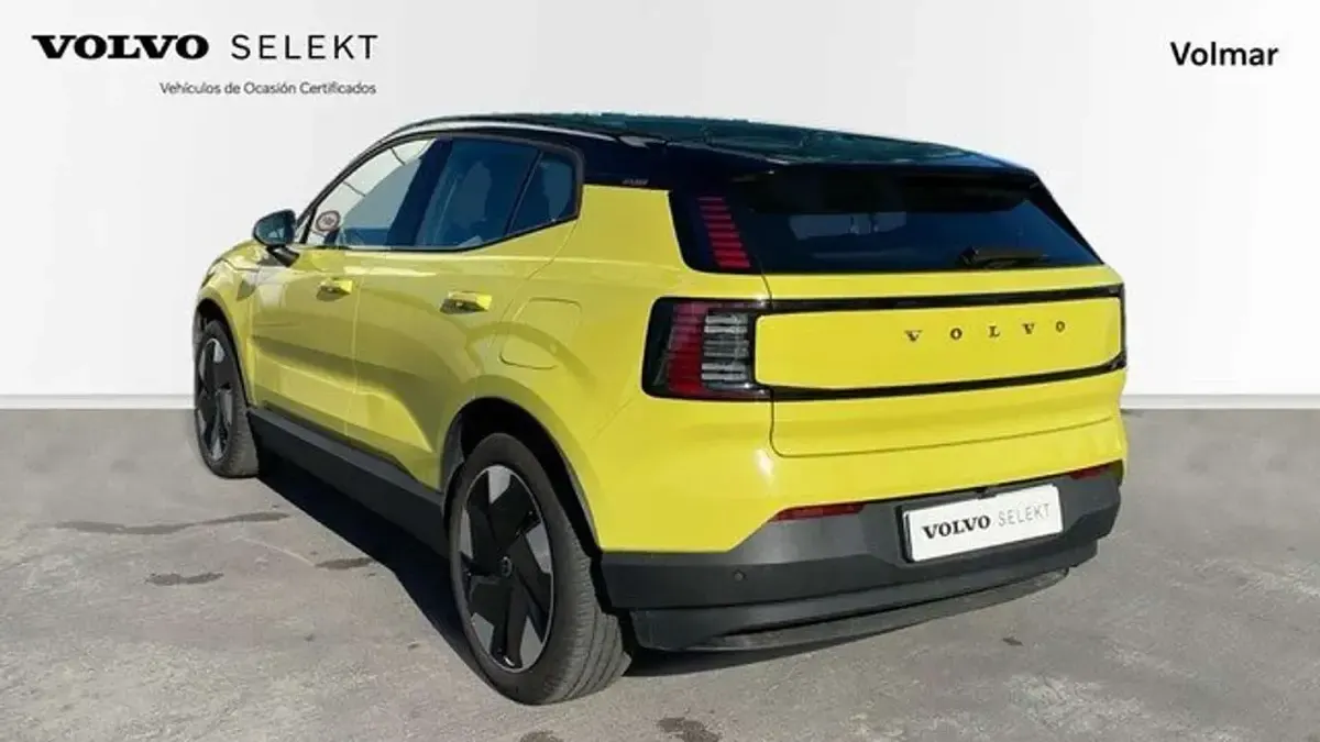Usado Volvo EX30 Plus 200 kW (272 CV) 2024 SUV