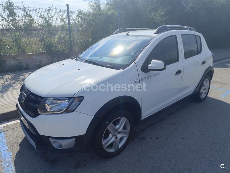 Blanco Usado 2016 Dacia Sandero Stepway Utilitario | 6500 € (Buen precio) - Imagen 1/4