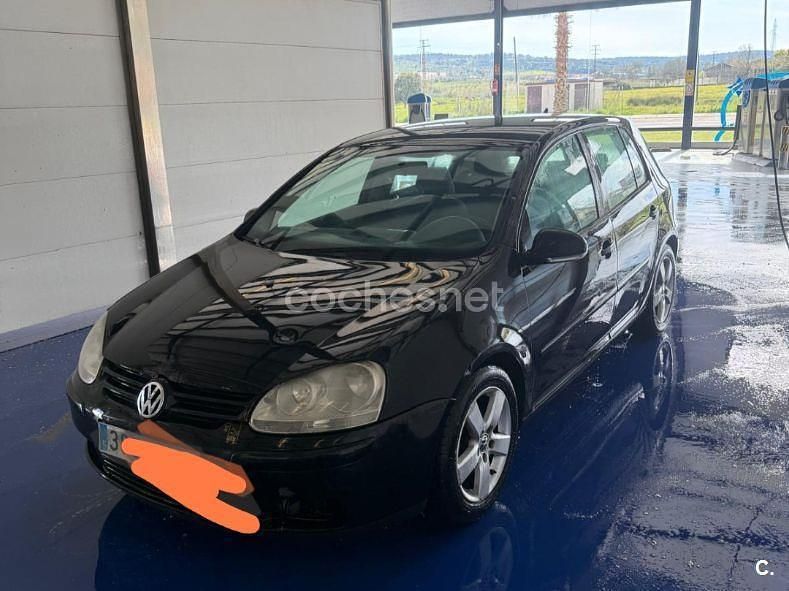 Usado VW Golf V Highline 102 CV (75 kW) 2007 Negro Berlina