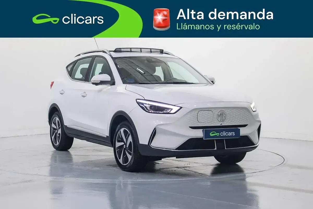 Usado MG ZS Luxury 130 kW (177 CV) 2023 Blanco SUV