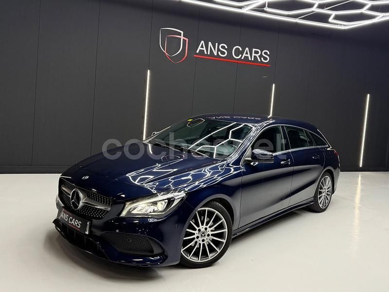 Usado Mercedes CLA200 Shooting Brake 136 CV (100 kW) 2018 Azul Familiar