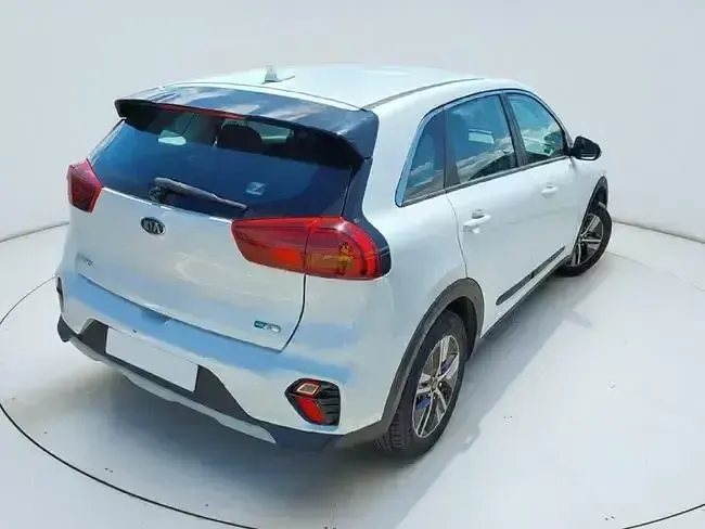 Usado Kia Niro 141 CV (103 kW) 2020 Blanco SUV