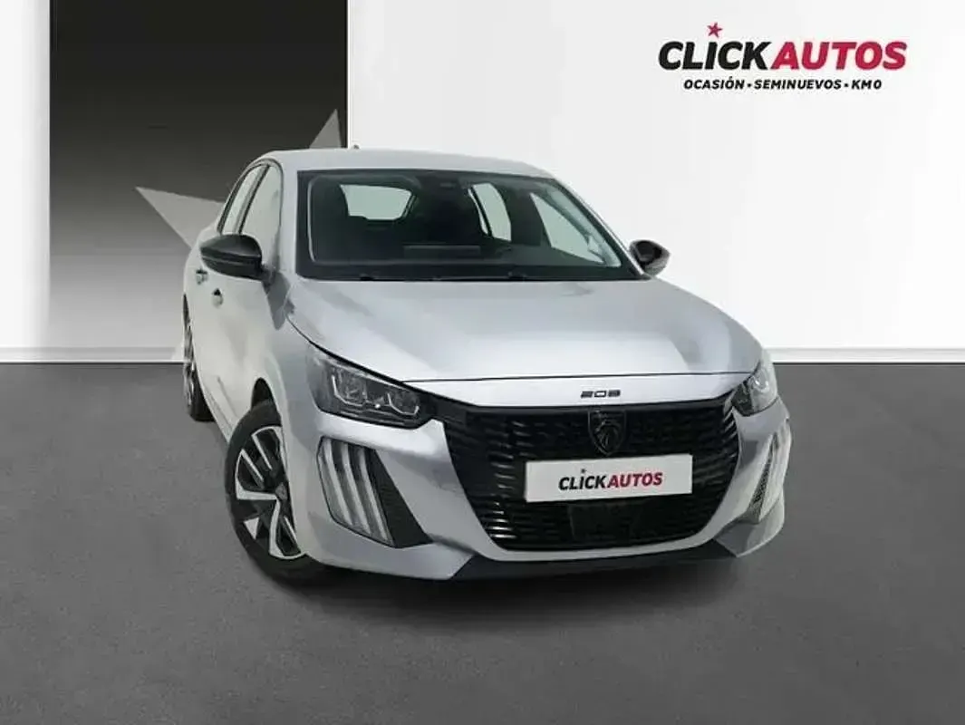 Usado Peugeot 208 Active 101 CV (74 kW) 2024 Gris Utilitario