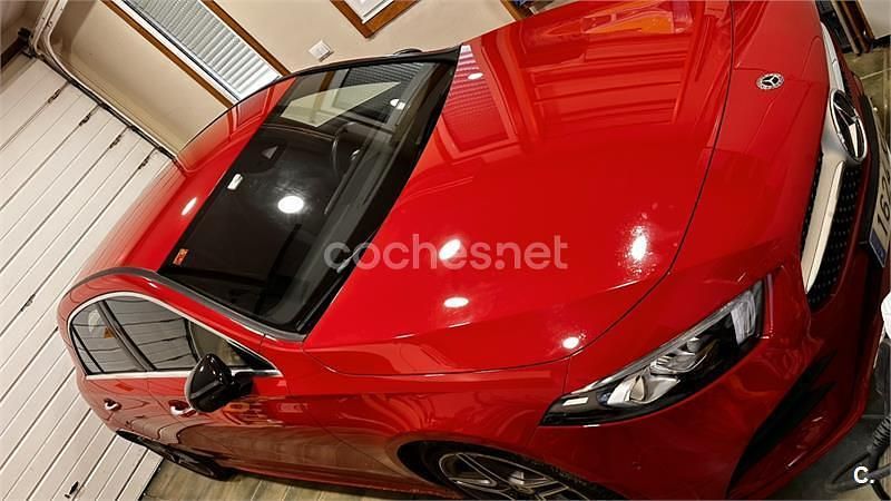 Usado Mercedes A180 136 CV (100 kW) 2021 Rojo Berlina