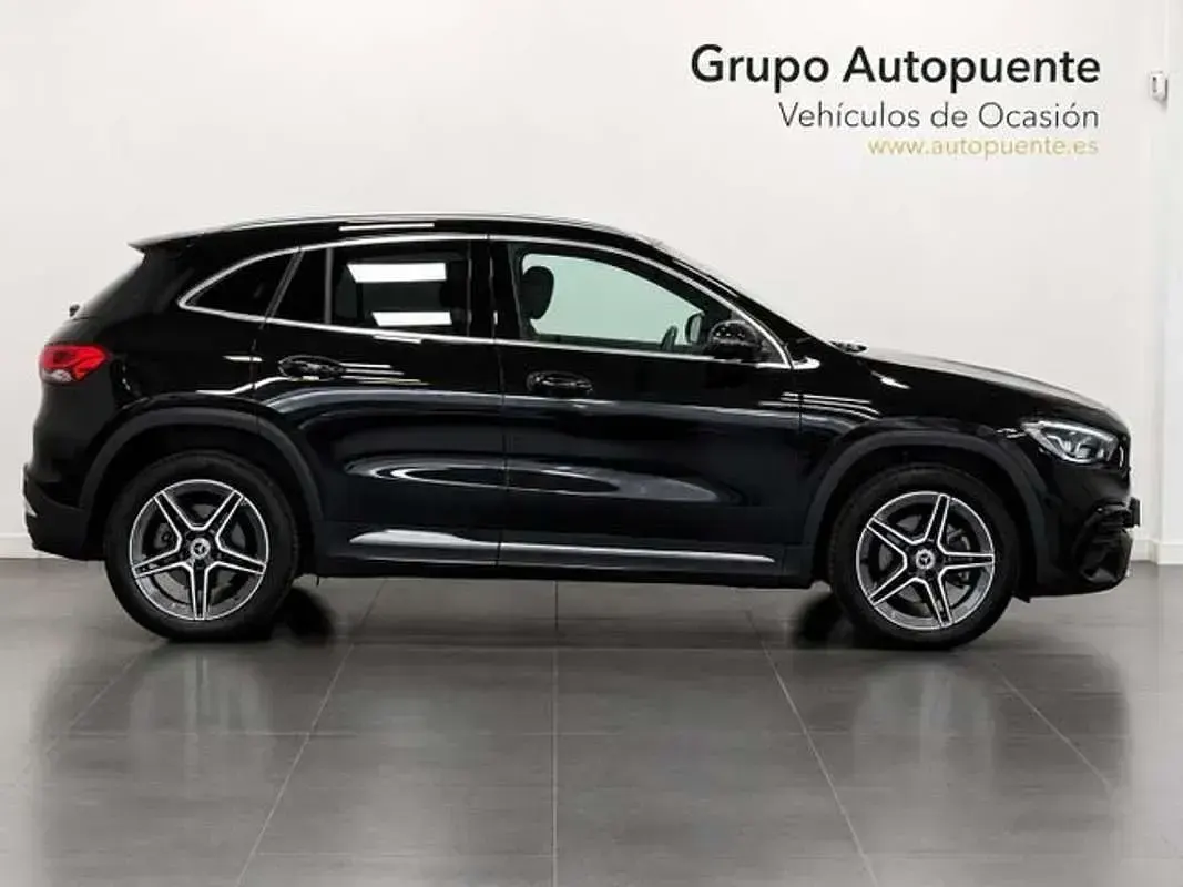 Usado Mercedes GLA250 218 CV (160 kW) 2022 Negro SUV