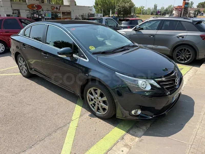 Usado Toyota Avensis Executive 143 CV (105 kW) 2015 Negro Berlina