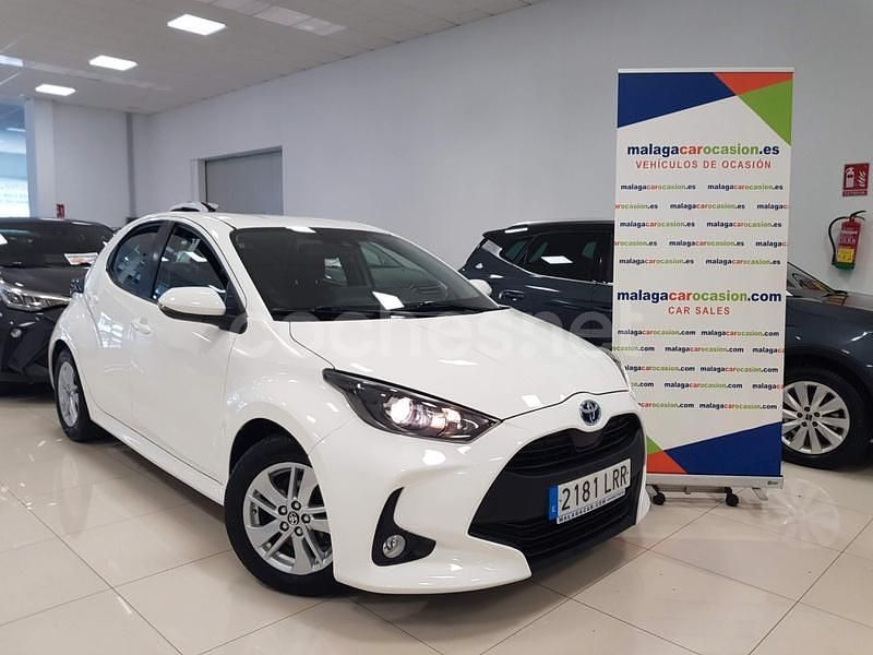 Blanco Usado 2021 Toyota Yaris Hybrid Business Edition Berlina | 15.800 € (Buen precio) - Imagen 1/4